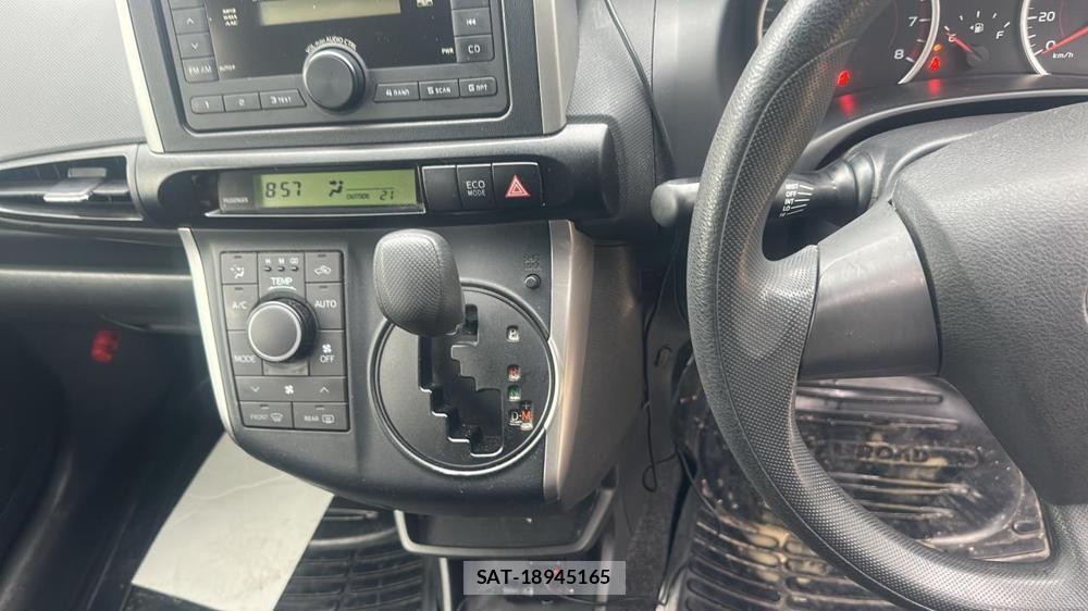 Toyota WISH 2012 7175270-18