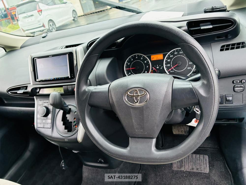 Toyota WISH 2009 7268130-12