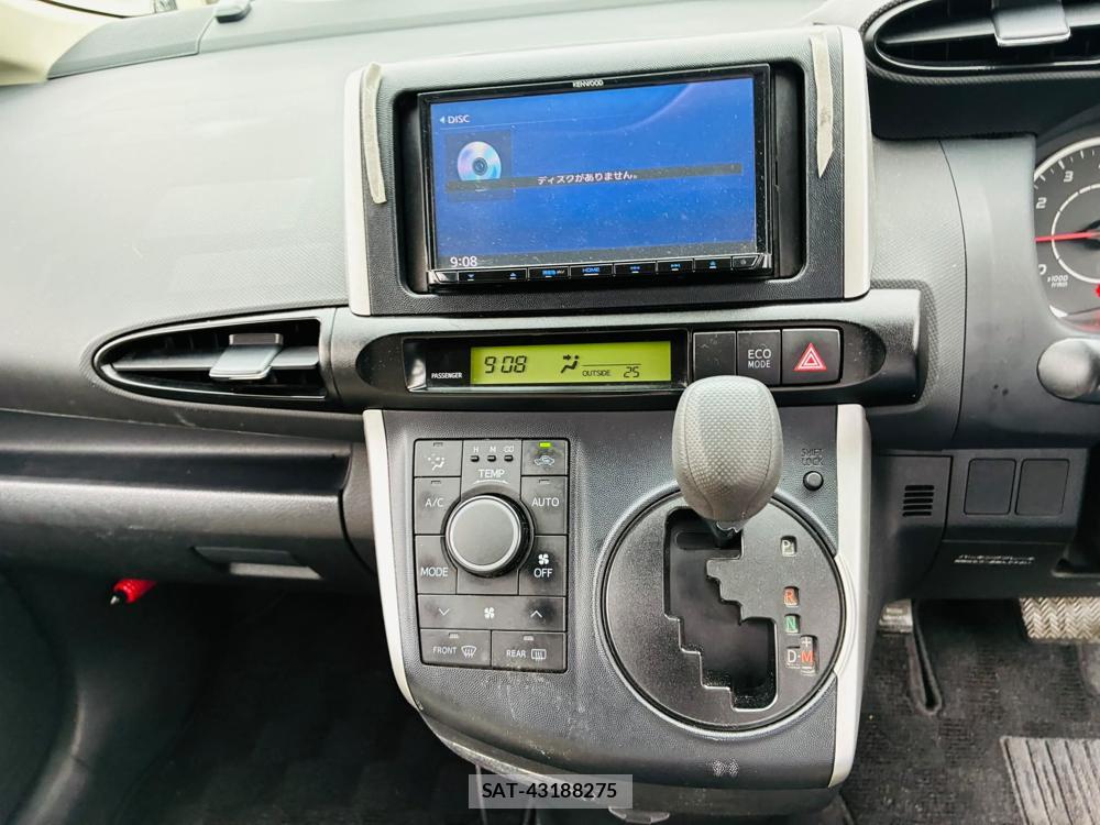 Toyota WISH 2009 7268130-17