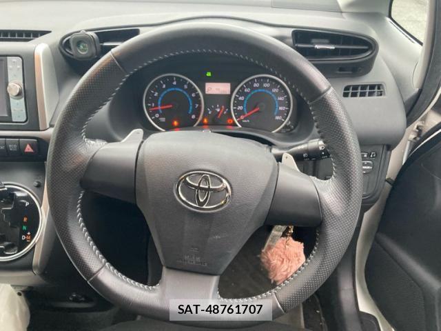 Toyota WISH 2011-06 7730933-11