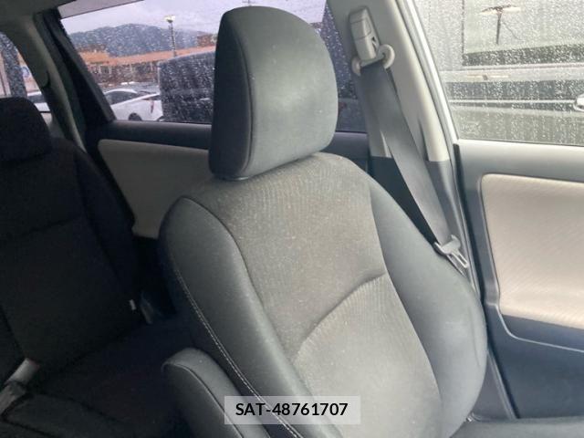 Toyota WISH 2011-06 7730933-12