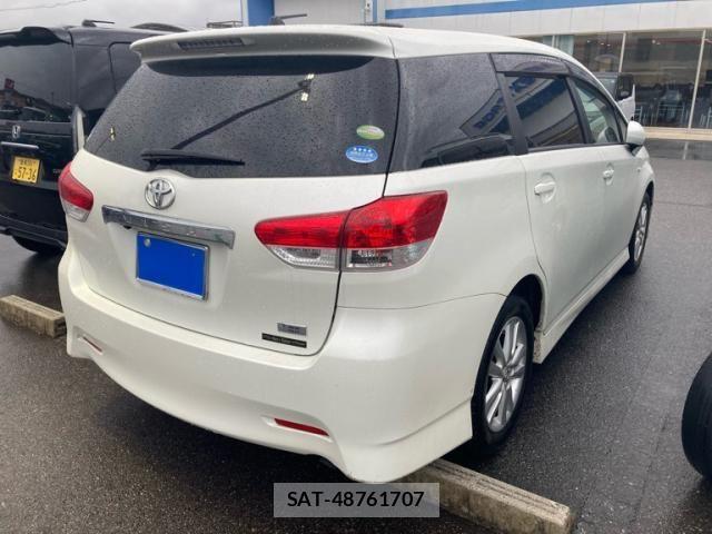 Toyota WISH 2011-06 7730933-2