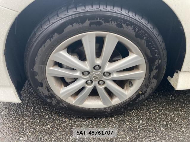 Toyota WISH 2011-06 7730933-7