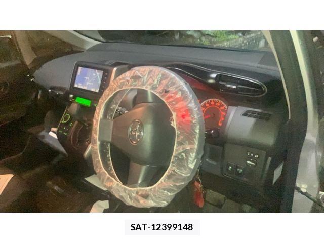 Toyota WISH 2015-01 7730956-10