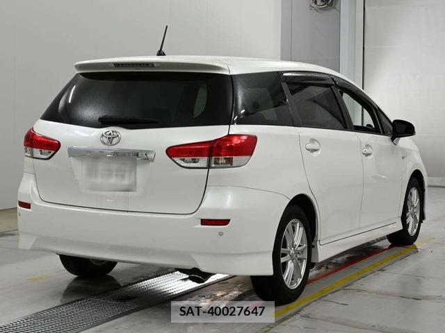 Toyota WISH 2010-07 7718203-4