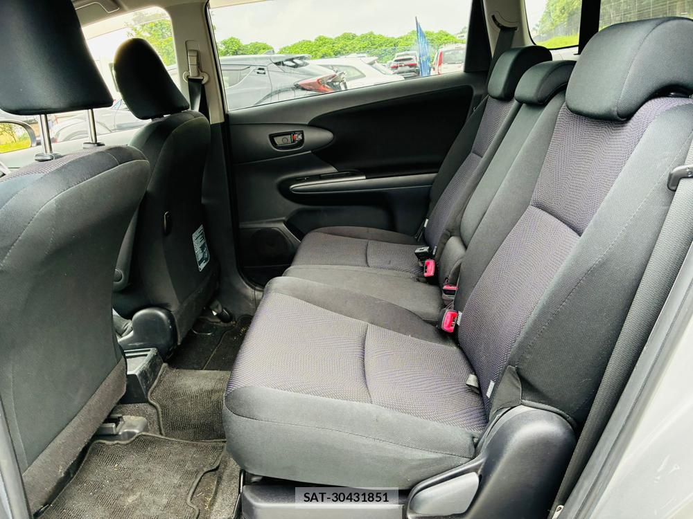 Toyota WISH 2013-05 7491205-9