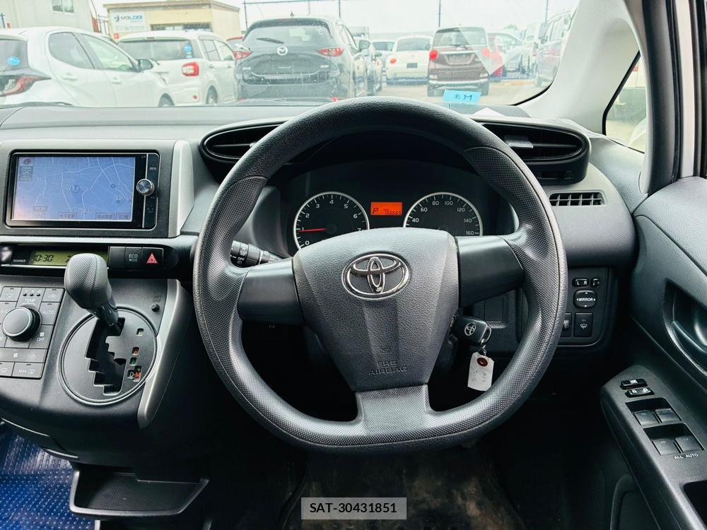 Toyota WISH 2013-05 7491205-13