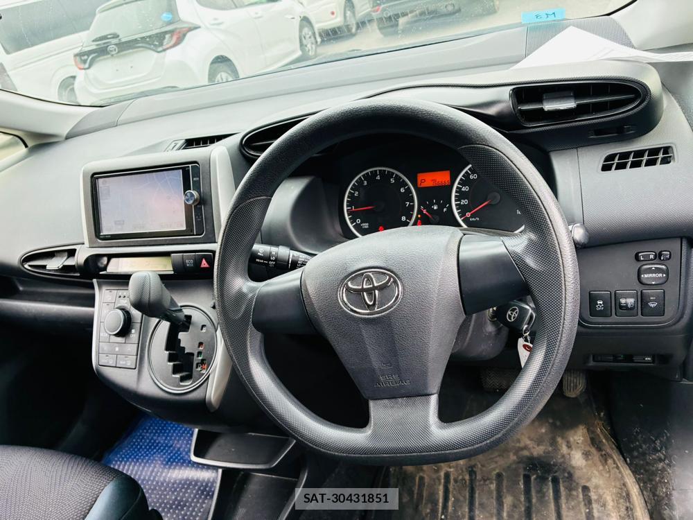 Toyota WISH 2013-05 7491205-14