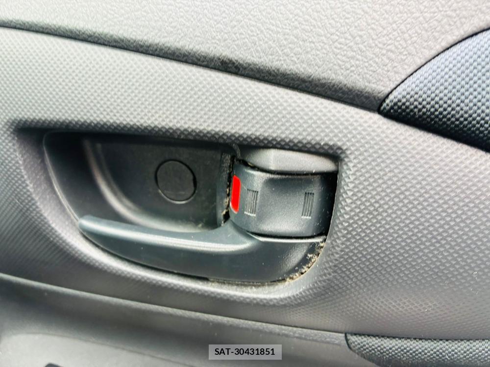 Toyota WISH 2013-05 7491205-20