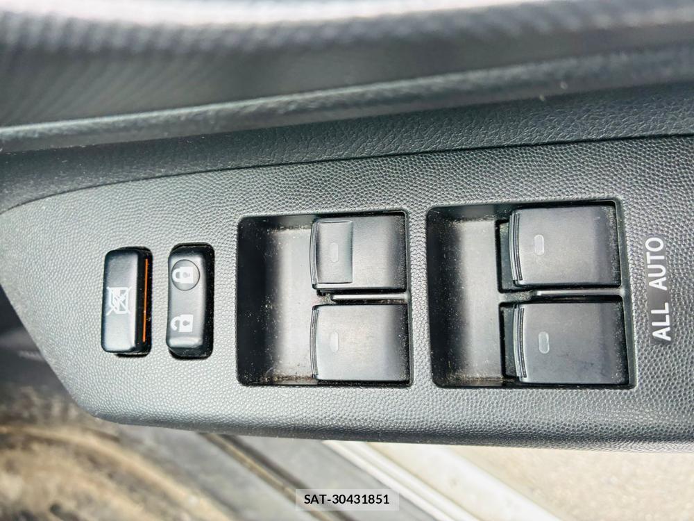 Toyota WISH 2013-05 7491205-21