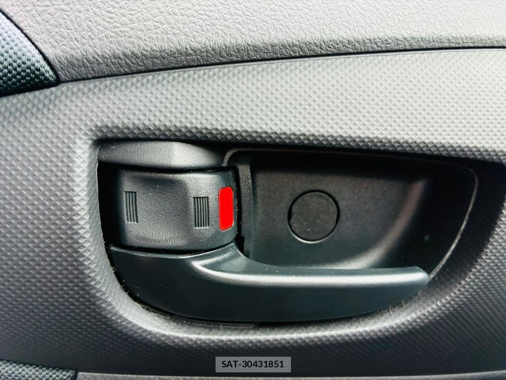 Toyota WISH 2013-05 7491205-22