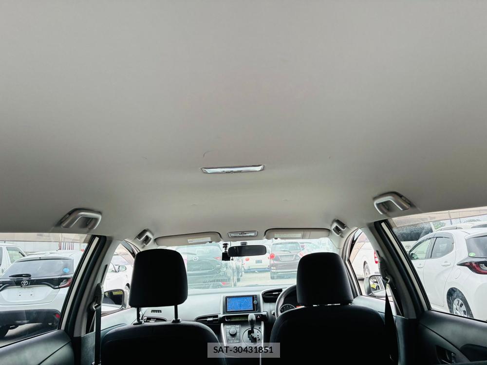 Toyota WISH 2013-05 7491205-24