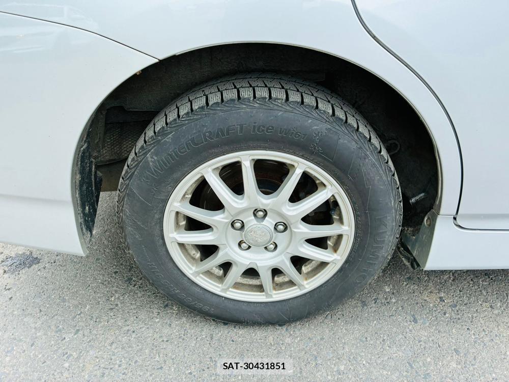 Toyota WISH 2013-05 7491205-27