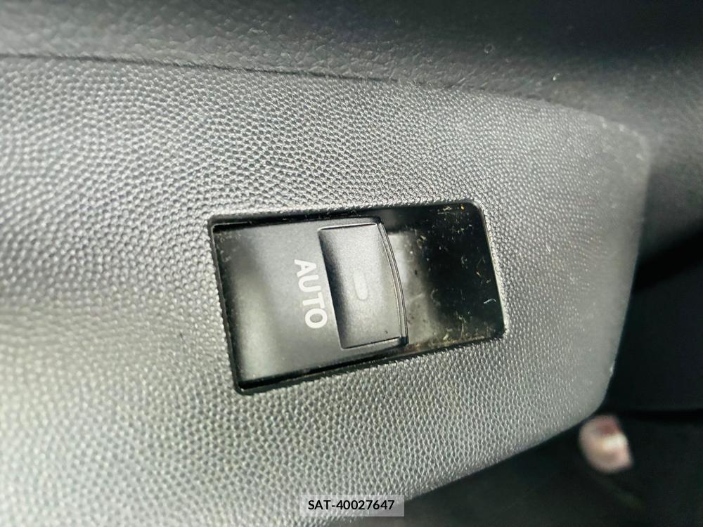 Toyota WISH 2010-07 7718203-23