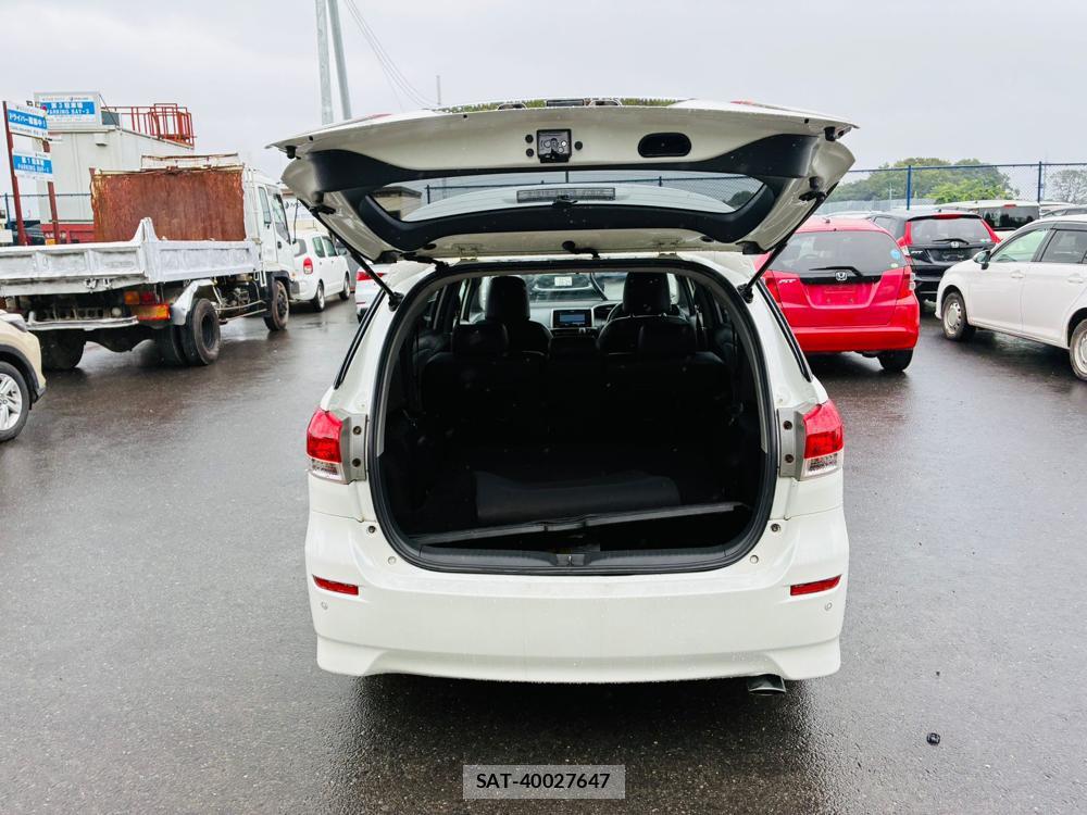 Toyota WISH 2010-07 7718203-26