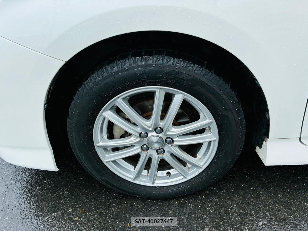 Toyota WISH 2010-07 7718203-29