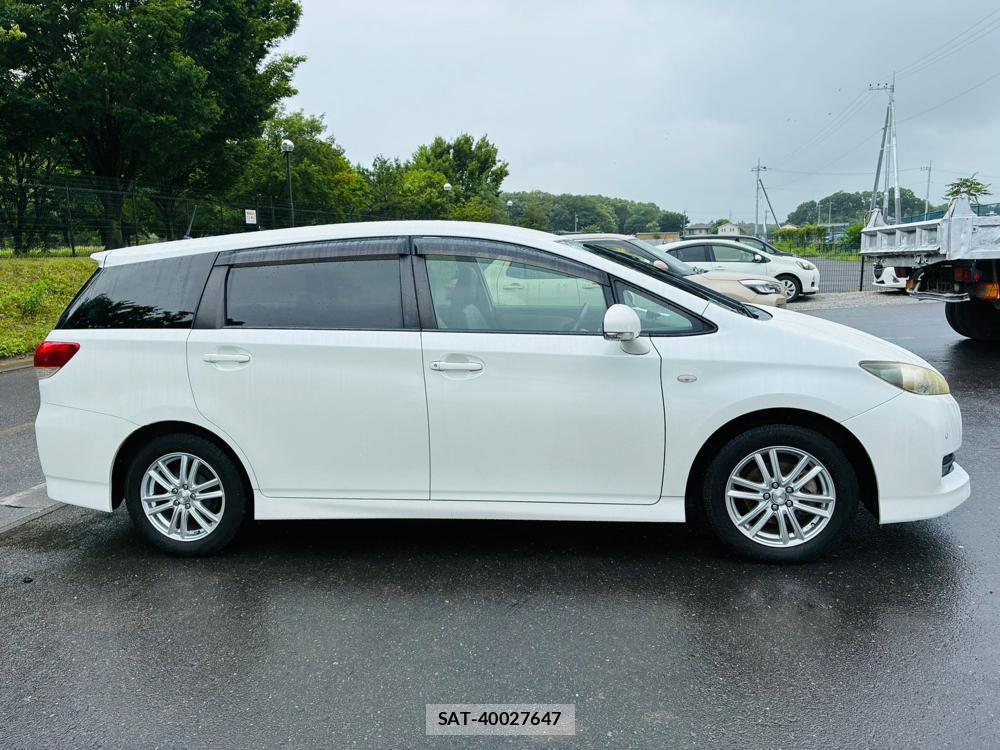 Toyota WISH 2010-07 7718203-5