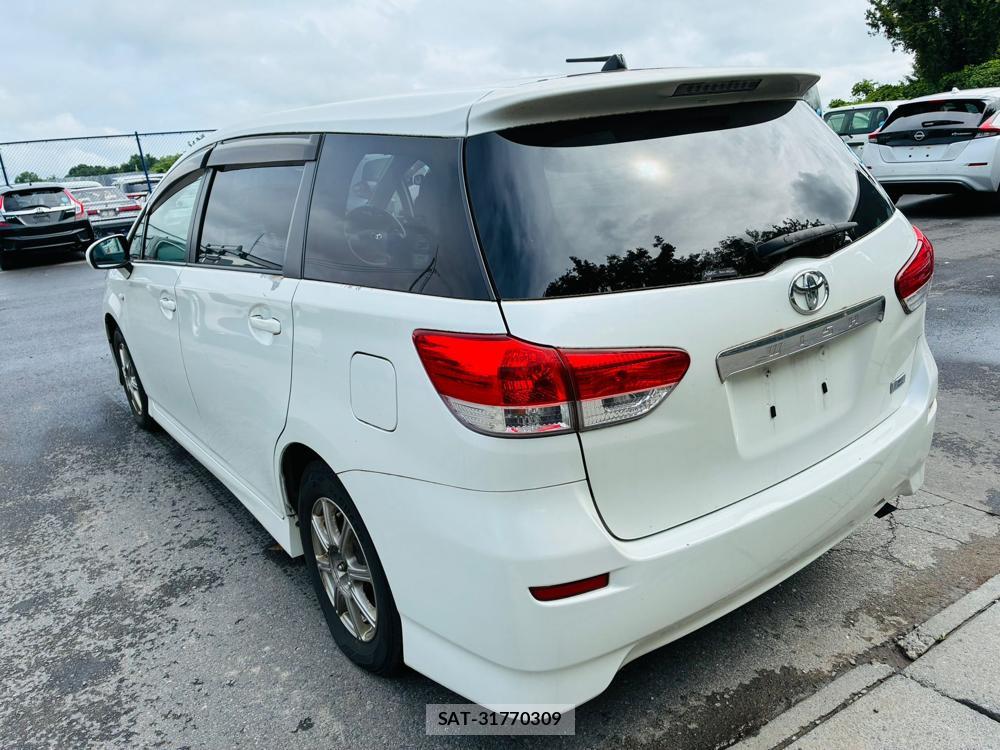 Toyota WISH 2011 7043693-2