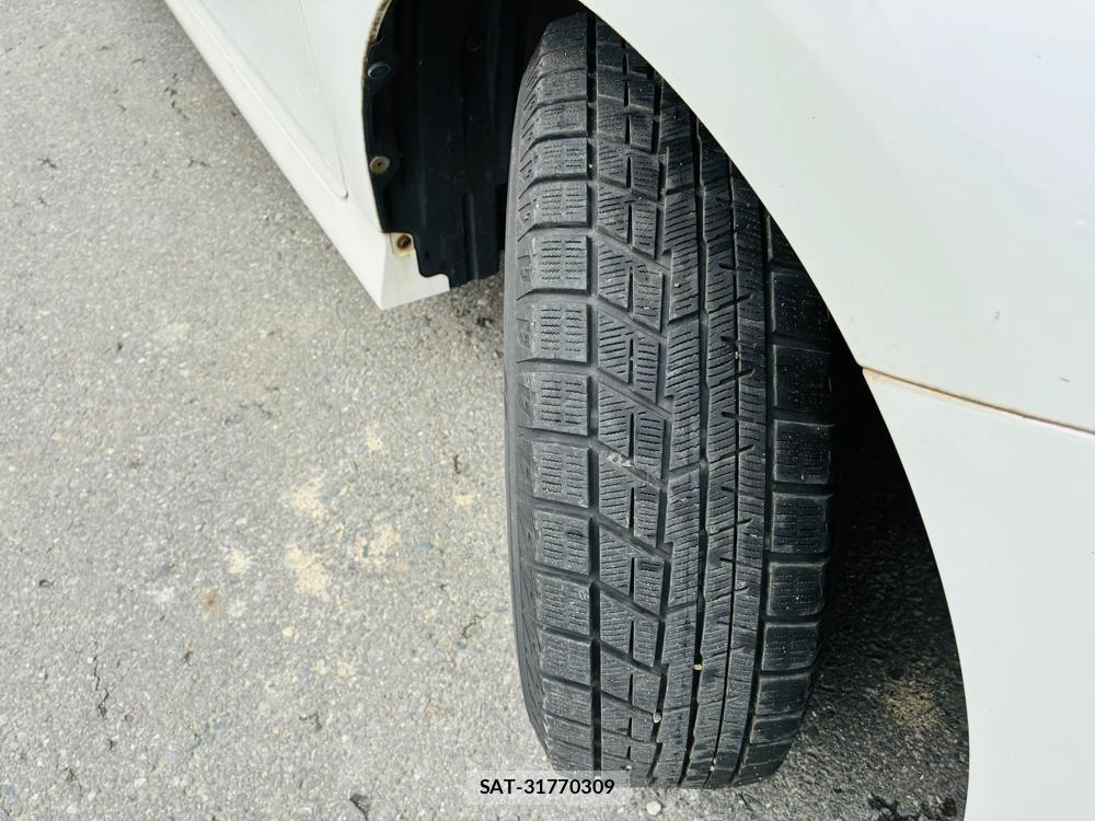 Toyota WISH 2011 7043693-32
