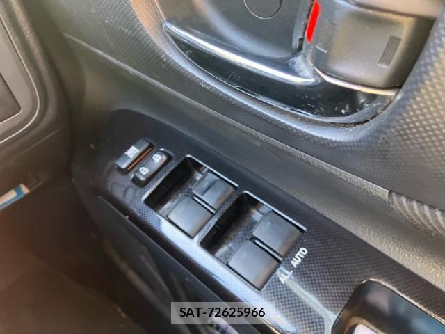 Toyota WISH 2012-09 7790676-26