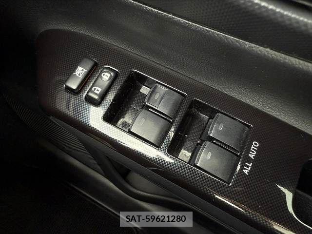 Toyota WISH 2015-07 7880646-21