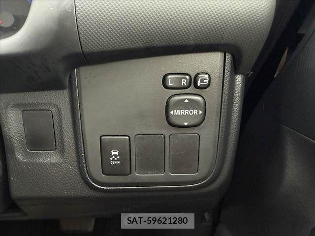 Toyota WISH 2015-07 7880646-22