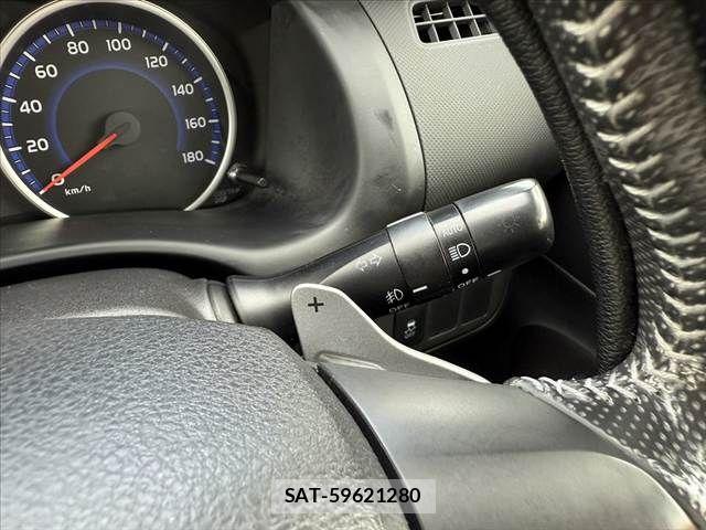 Toyota WISH 2015-07 7880646-24