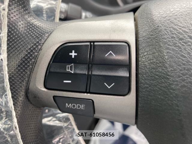 Toyota WISH 2013-10 7880653-15