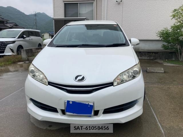 Toyota WISH 2013-10 7880653-1