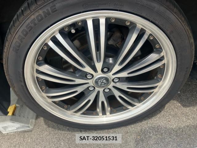 Toyota WISH 2013-07 7880649-11