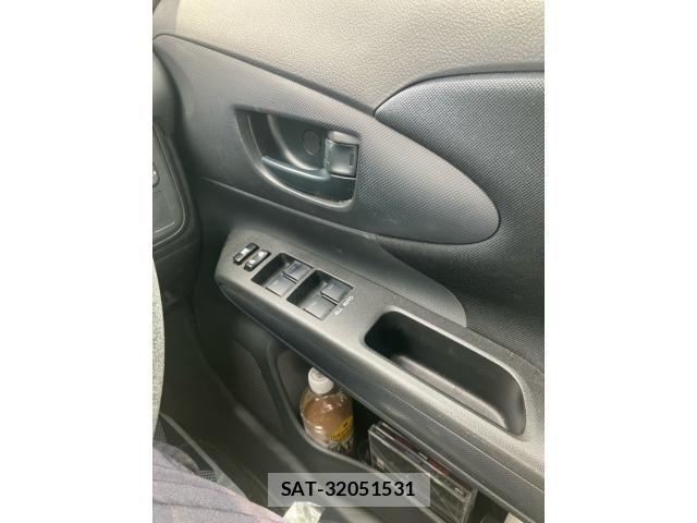 Toyota WISH 2013-07 7880649-15
