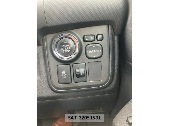 Toyota WISH 2013-07 7880649-16