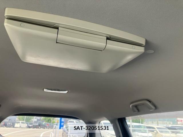 Toyota WISH 2013-07 7880649-23
