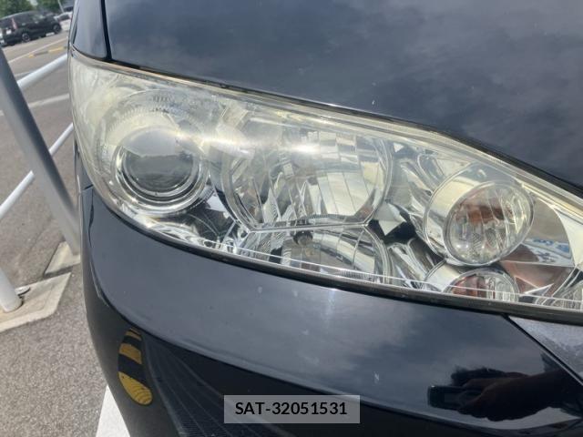 Toyota WISH 2013-07 7880649-3