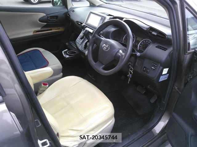Toyota WISH 2010-10 7860326-7