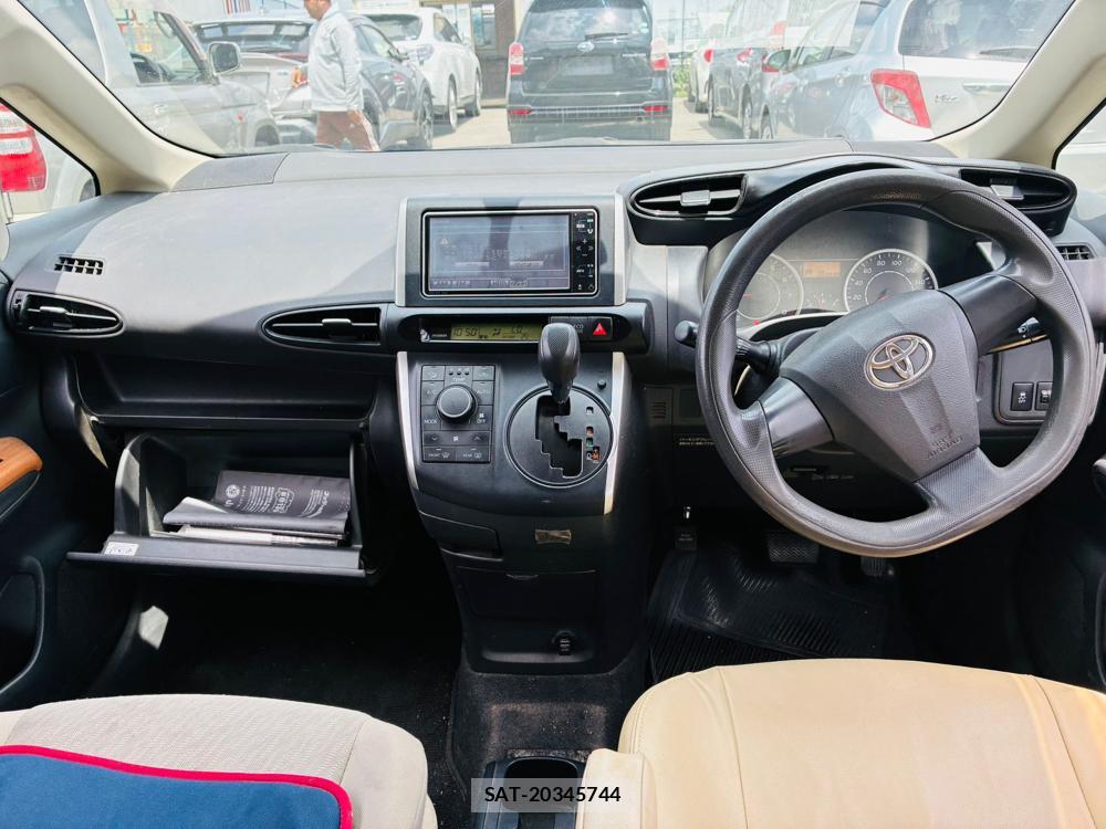 Toyota WISH 2010-10 7860326-12