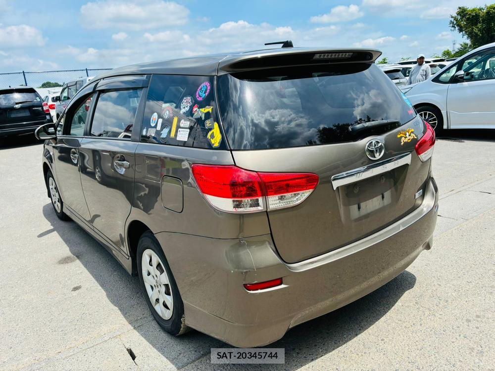 Toyota WISH 2010-10 7860326-2