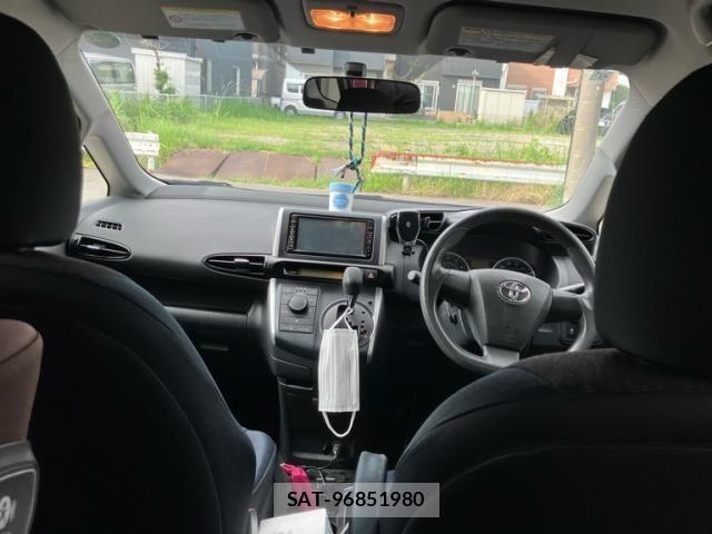 Toyota WISH 2009-09 7964486-7