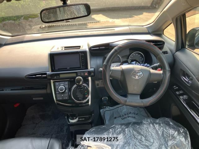 Toyota WISH 2014-01 7964475-7