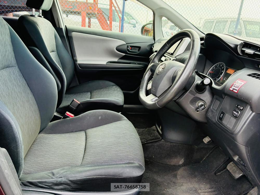 Toyota WISH 2011-05 7781698-11