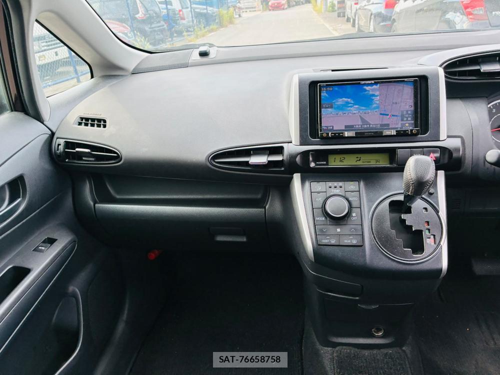 Toyota WISH 2011-05 7781698-17