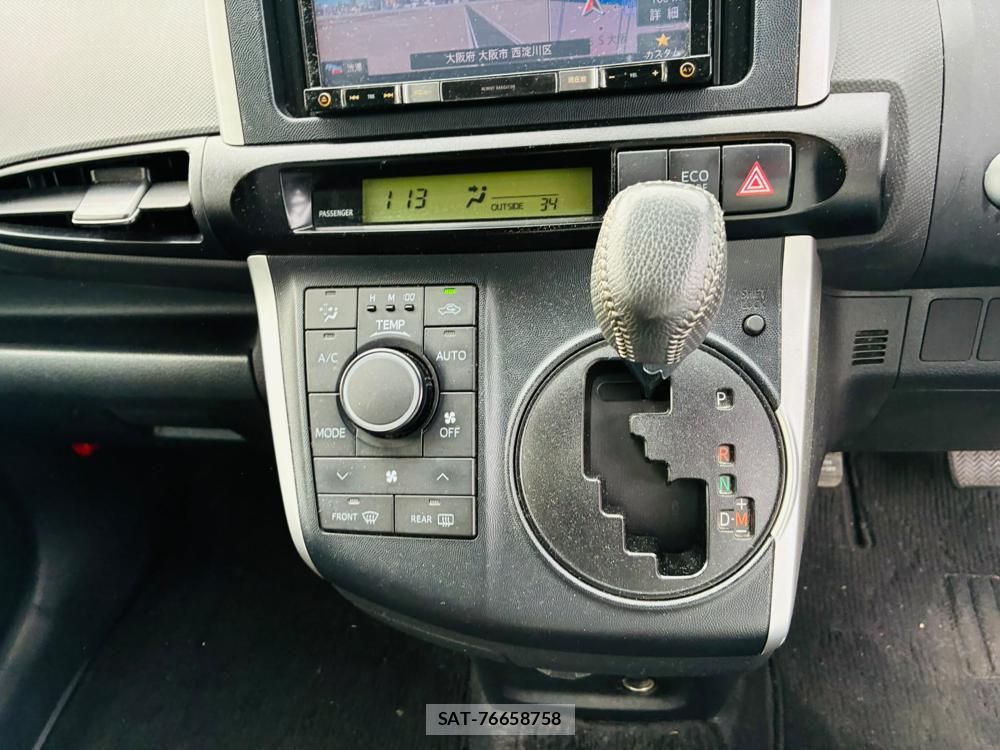 Toyota WISH 2011-05 7781698-19