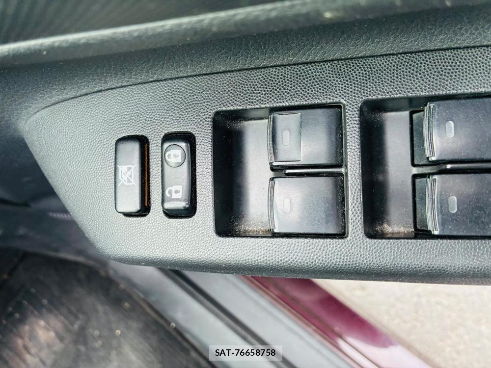 Toyota WISH 2011-05 7781698-21