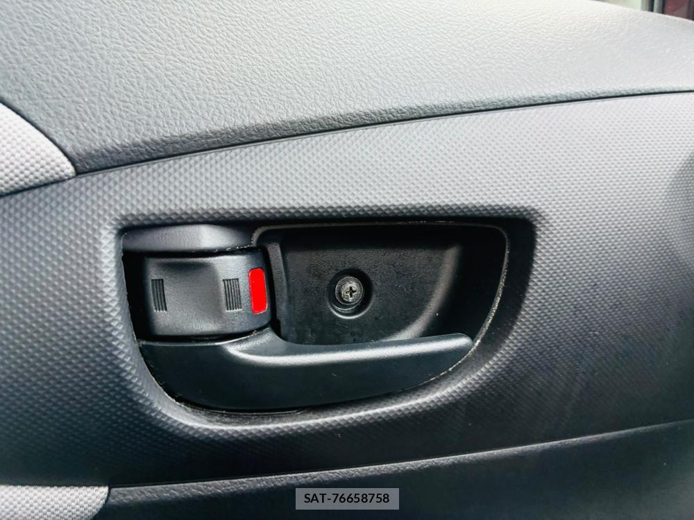 Toyota WISH 2011-05 7781698-22