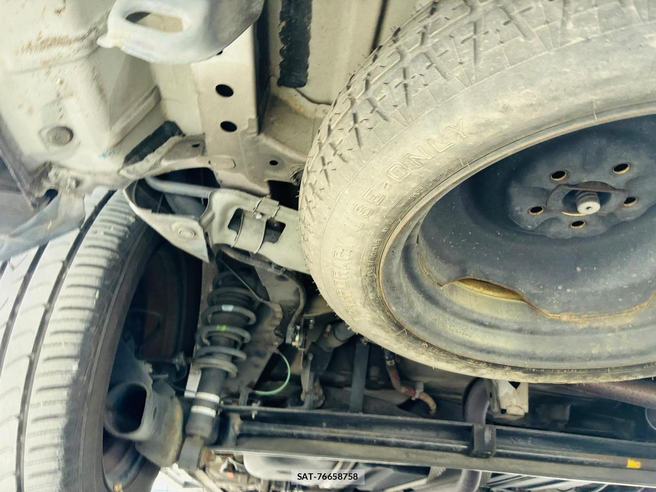 Toyota WISH 2011-05 7781698-35