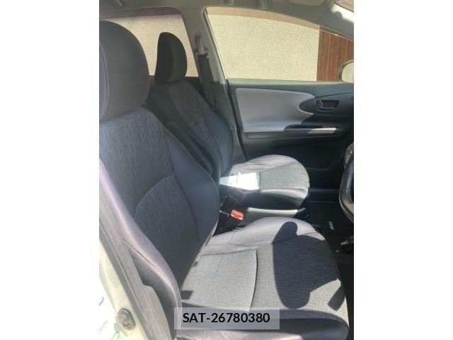 Toyota WISH 2011-09 7981630-13