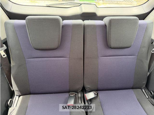 Toyota WISH 2014-10 7981629-12