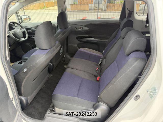 Toyota WISH 2014-10 7981629-17