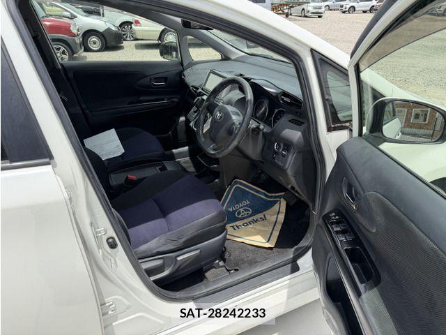 Toyota WISH 2014-10 7981629-2