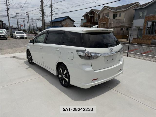 Toyota WISH 2014-10 7981629-8